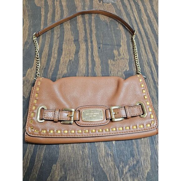 Michael Kors Handbags - Michael Kors Hamilton Clutch Shoulder Bag Whipped Brown Leather‎ Purse